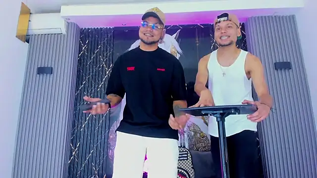 Snapshot of Iam_Steven chatting on November 2025 12:05:02 PM Iam Steven online show from November 2025 12:05:02 PM