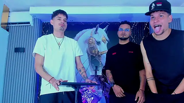 Snapshot of Iam_Steven chatting on November 2025 11:57:02 AM Iam Steven online show from November 2025 11:57:02 AM