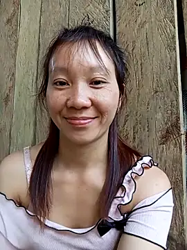 bonnie-00 online show from April 2026 02:05:02 AM