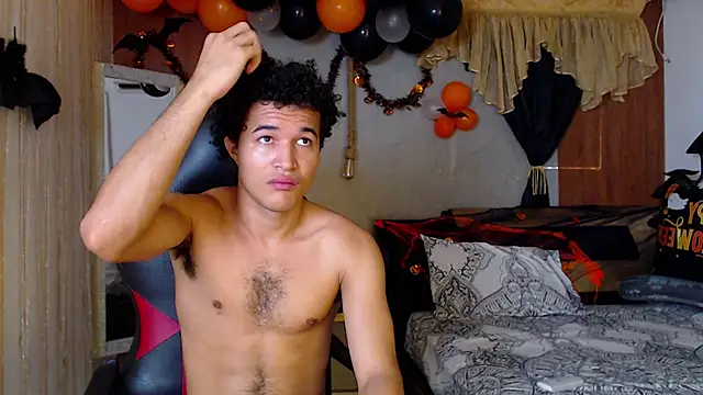 Snapshot of fire_drako_ chatting on October 2025 06:19:01 PM fire drako online show from October 2025 06:19:01 PM