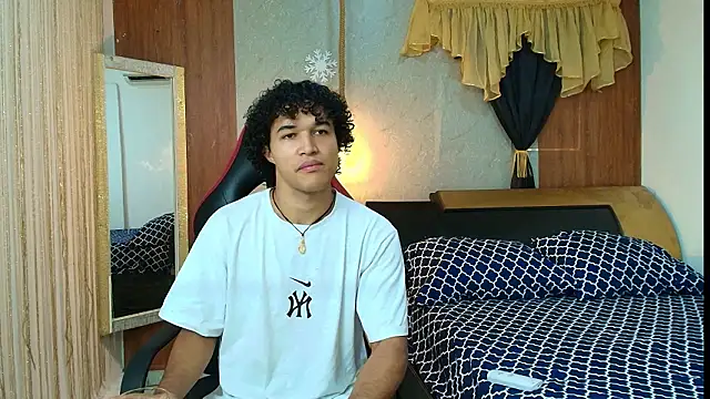 Snapshot of fire_drako_ chatting on February 2026 07:21:02 PM fire drako online show from February 2026 07:21:02 PM