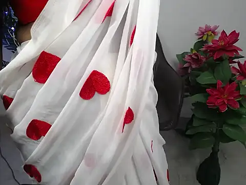 Naughtyy stripgirl online show from September 2025 07:39:02 PM