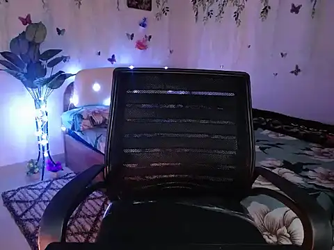 Snapshot of Naughtyy_stripgirl chatting on February 2026 06:06:02 PM Naughtyy stripgirl online show from February 2026 06:06:02 PM