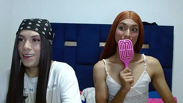 PinkLuna LolaBloom online show from May 2026 11:01:04 PM