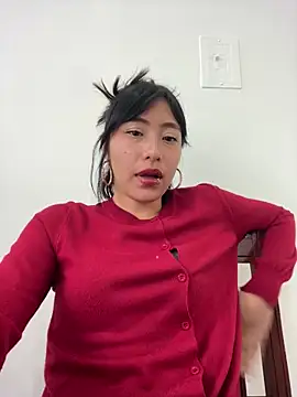 Sullyoonn online show from February 2026 06:42:01 PM