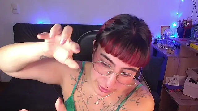 Miacatsito3 online show from March 2026 11:19:01 PM