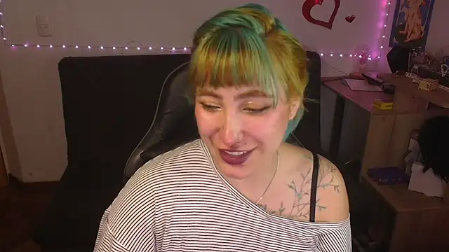 Miacatsito3 online show from July 2026 11:42:01 PM