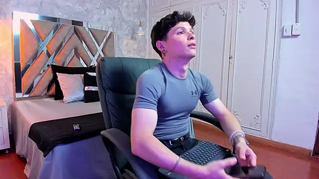 kraven lust online show from November 2025 03:15:01 AM