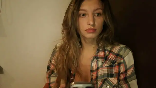 Miralyn online show from November 2025 08:46:02 PM