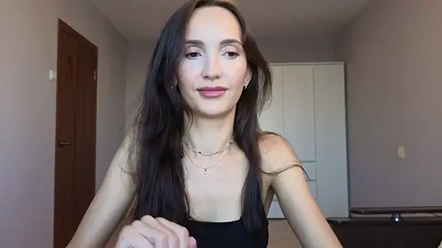 Lillian-Clark online show from September 2025 11:46:02 AM