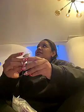 SienaWild online show from November 2025 03:05:01 AM