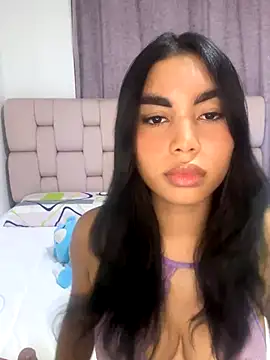 karolaalcendra online show from October 2025 04:41:02 AM