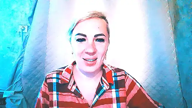 EmmaCat  online show from September 2025 05:29:01 AM