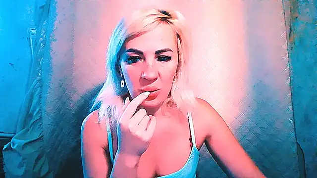 EmmaCat  online show from September 2025 05:20:01 AM