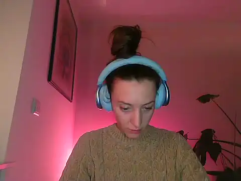 Lasirra online show from November 2025 09:36:01 PM