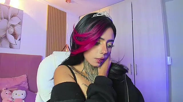 Snapshot of KoraRousee chatting on September 2025 03:50:01 PM KoraRousee online show from September 2025 03:50:01 PM