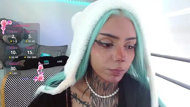 Snapshot of KoraRousee chatting on November 2025 02:43:02 PM KoraRousee online show from November 2025 02:43:02 PM