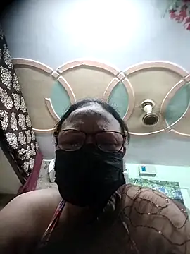 thehotlady online show from October 2025 05:37:01 AM