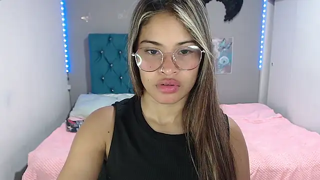 Snapshot of mia_sexgirl chatting on June 2026 12:13:02 PM mia sexgirl online show from June 2026 12:13:02 PM