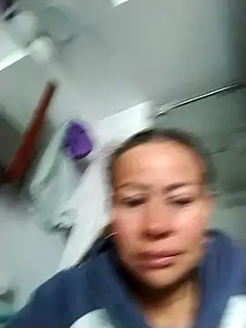 LaraCaliente online show from October 2025 11:43:01 AM