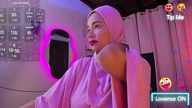 ShanaJamil online show from October 2025 12:11:01 PM