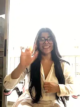 MayaScott11 online show from February 2026 07:17:02 PM