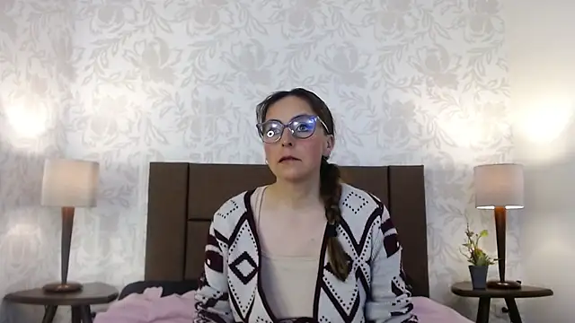 Ava Raye online show from December 2025 07:32:01 PM