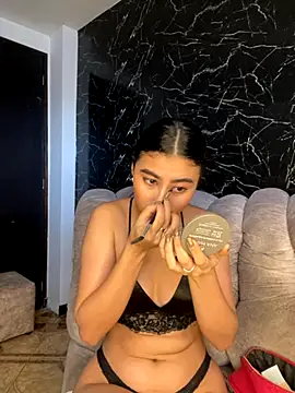 Isabella Montoya online show from September 2025 12:07:01 PM