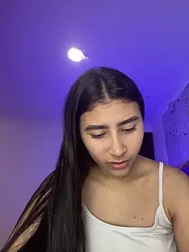 Isabella Montoya online show from November 2025 06:07:01 PM