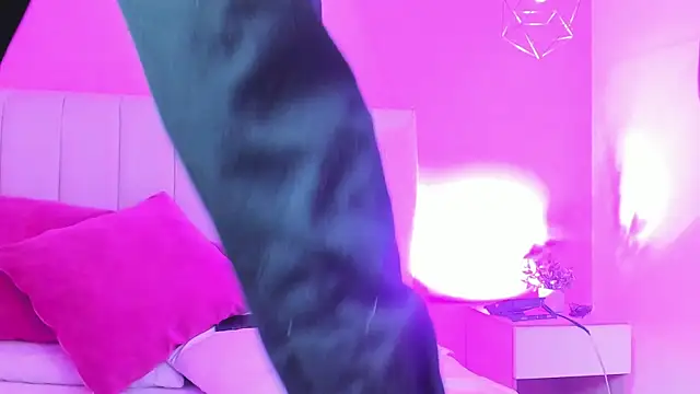  ruby red online show from October 2025 09:26:02 PM