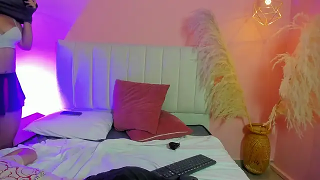  ruby red online show from October 2025 10:16:02 AM