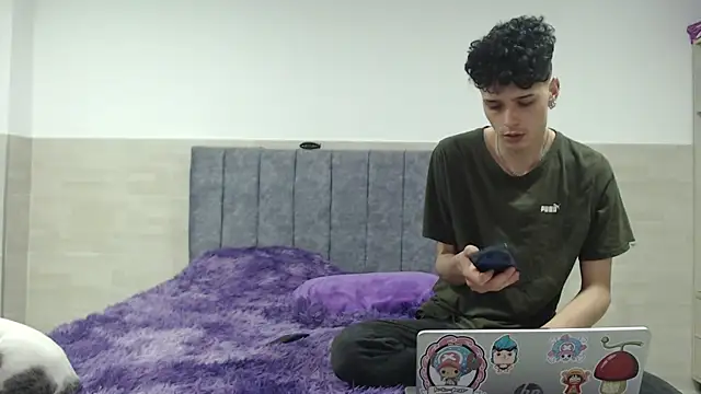  ruby red online show from November 2025 09:25:01 PM