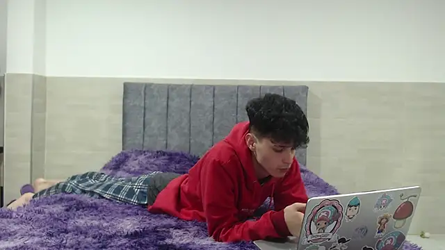  ruby red online show from November 2025 07:13:01 PM