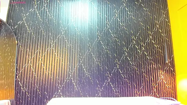 Miss Ariaa online show from September 2025 11:45:01 AM