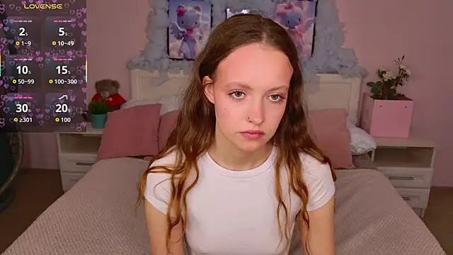 Snapshot of SallyPinkman chatting on October 2025 09:07:01 AM SallyPinkman online show from October 2025 09:07:01 AM