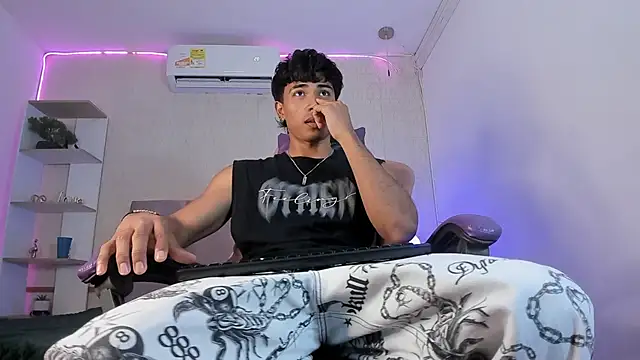 Snapshot of Jaycob_Black1 chatting on September 2025 10:00:02 PM Jaycob Black1 online show from September 2025 10:00:02 PM