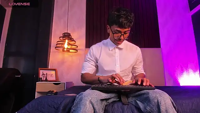 Snapshot of Jaycob_Black1 chatting on November 2025 12:27:02 PM Jaycob Black1 online show from November 2025 12:27:02 PM