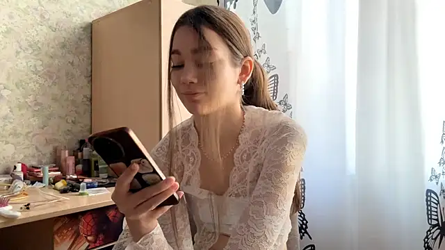 Cuteviola online show from March 2026 01:08:01 AM