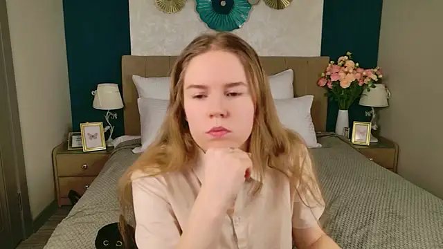 Alida Brice online show from December 2025 05:58:02 AM