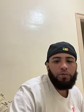 LeoPR00 online show from October 2025 05:19:01 AM