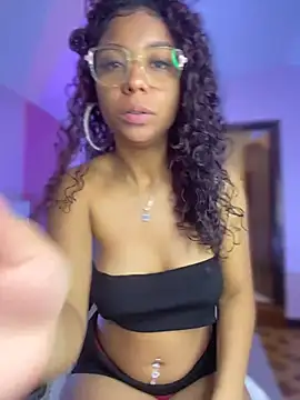 PrettyTiana  online show from November 2025 09:17:01 PM