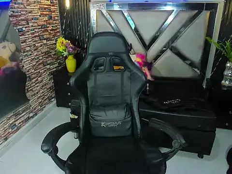 ElectrogoDdess online show from November 2025 08:52:02 PM