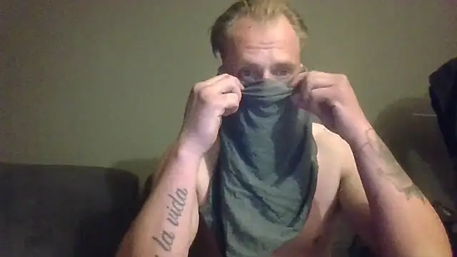 steef070 online show from May 2026 11:23:04 PM