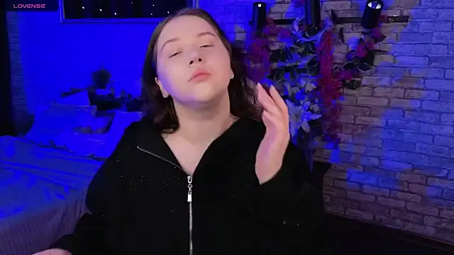 Selena Muse online show from November 2025 05:31:01 AM