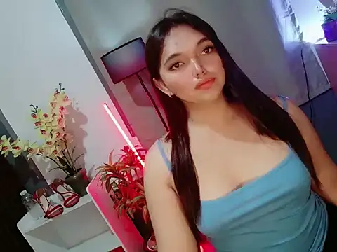 Nikki Karishma online show from April 2026 06:53:02 PM