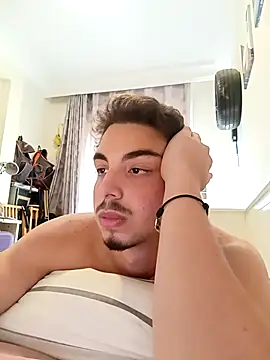 Snapshot of Bonk_o chatting on October 2025 04:28:01 PM Bonk o online show from October 2025 04:28:01 PM