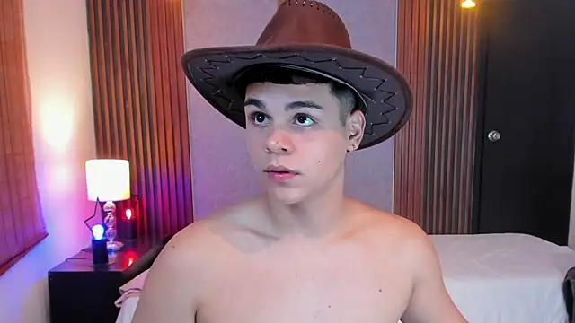 james jonnes online show from October 2025 07:58:01 AM