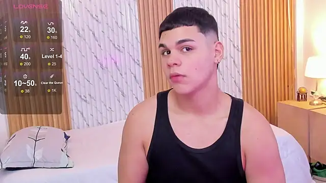 james jonnes online show from November 2025 07:46:02 PM