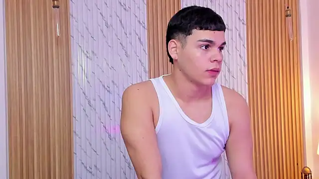 james jonnes online show from November 2025 07:36:02 PM