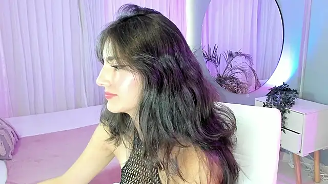 Keiiry  online show from November 2025 07:57:01 PM